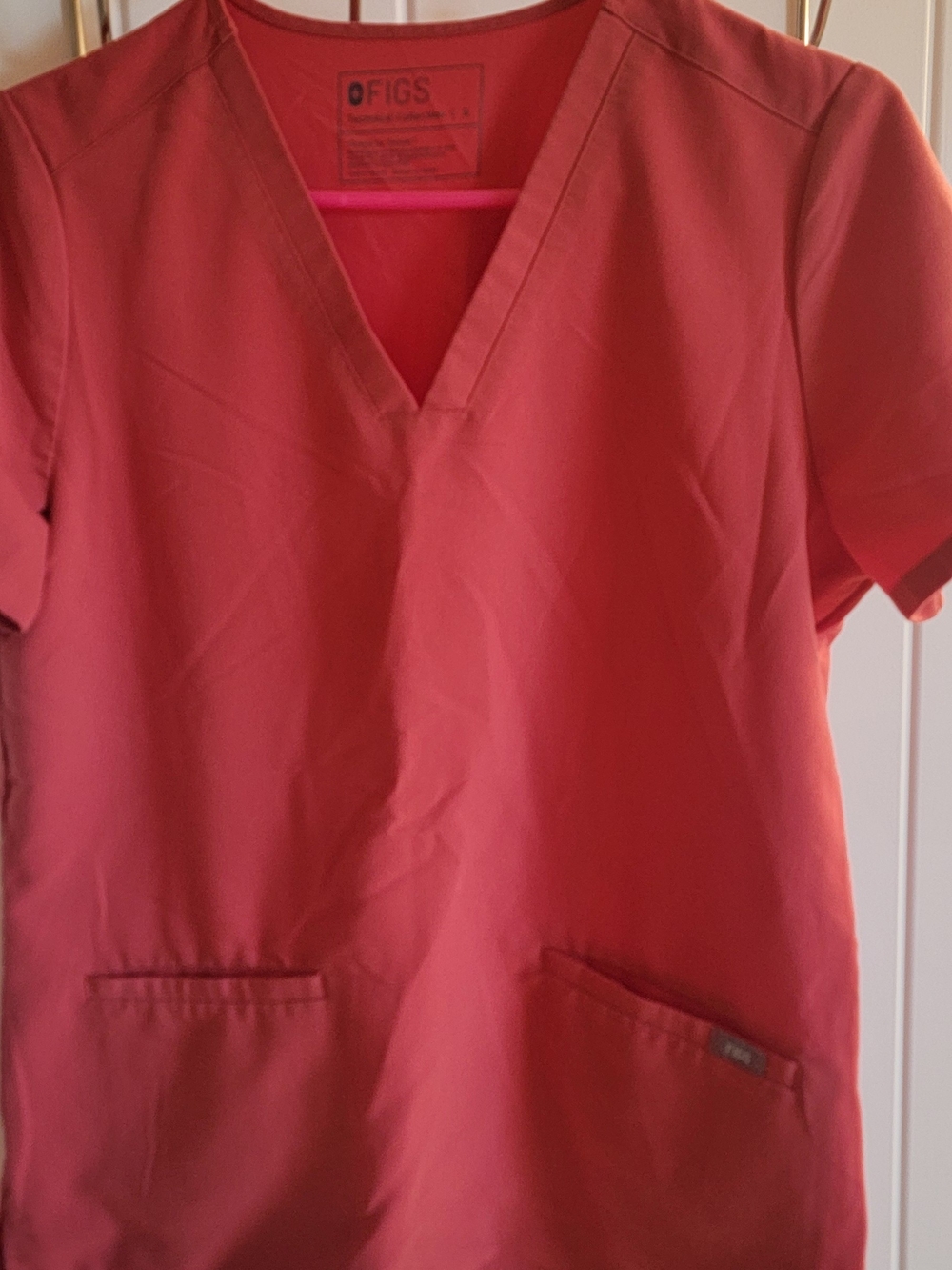 Figs Women's V-Neck Scrub Top